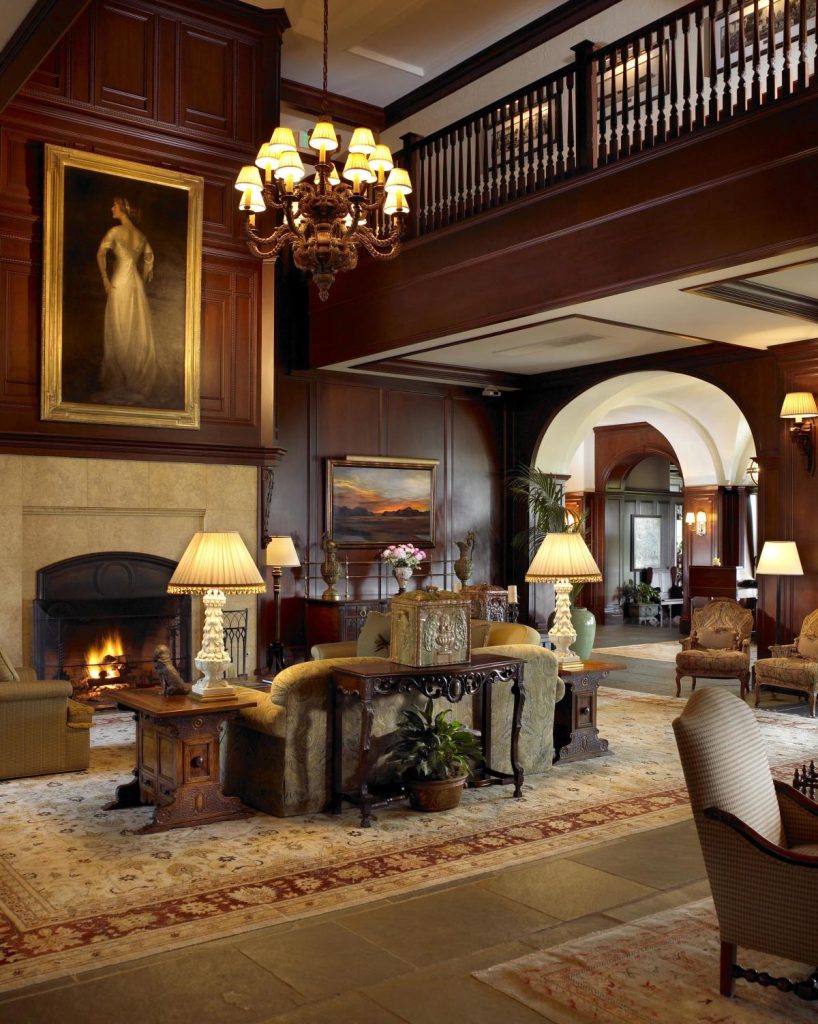 the_lodge_living_room_copy_e5b24f75-5056-a36a-0b4494108323e4ce
